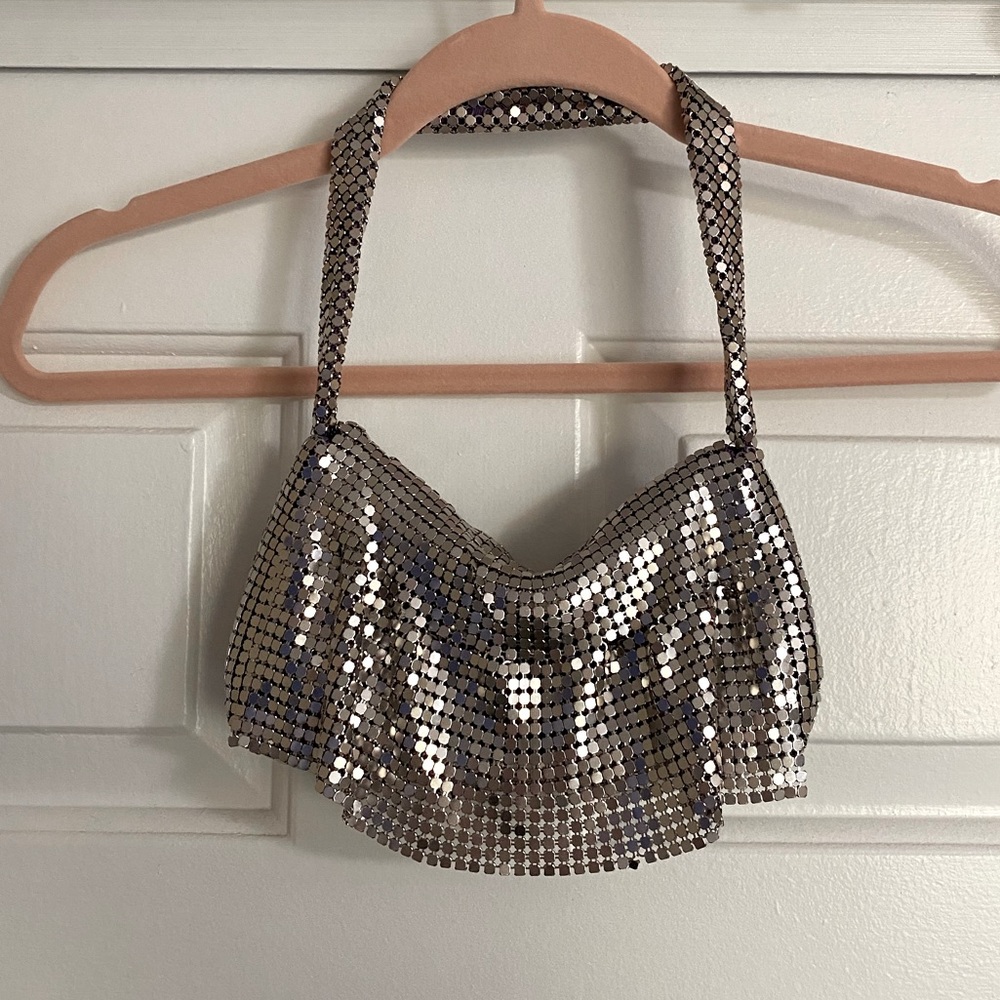 Silver chain mail purse